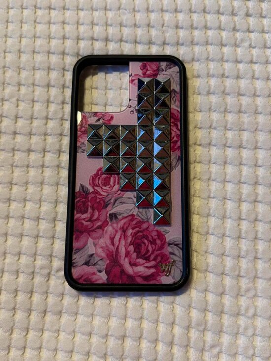Other - Wildflower floral studded Phone case